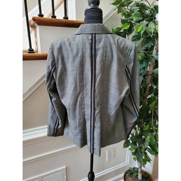 Ashley Stewart Women's Gray Polyester Long Sleeve Four Button Blazer Size 16 - Picture 7 of 11